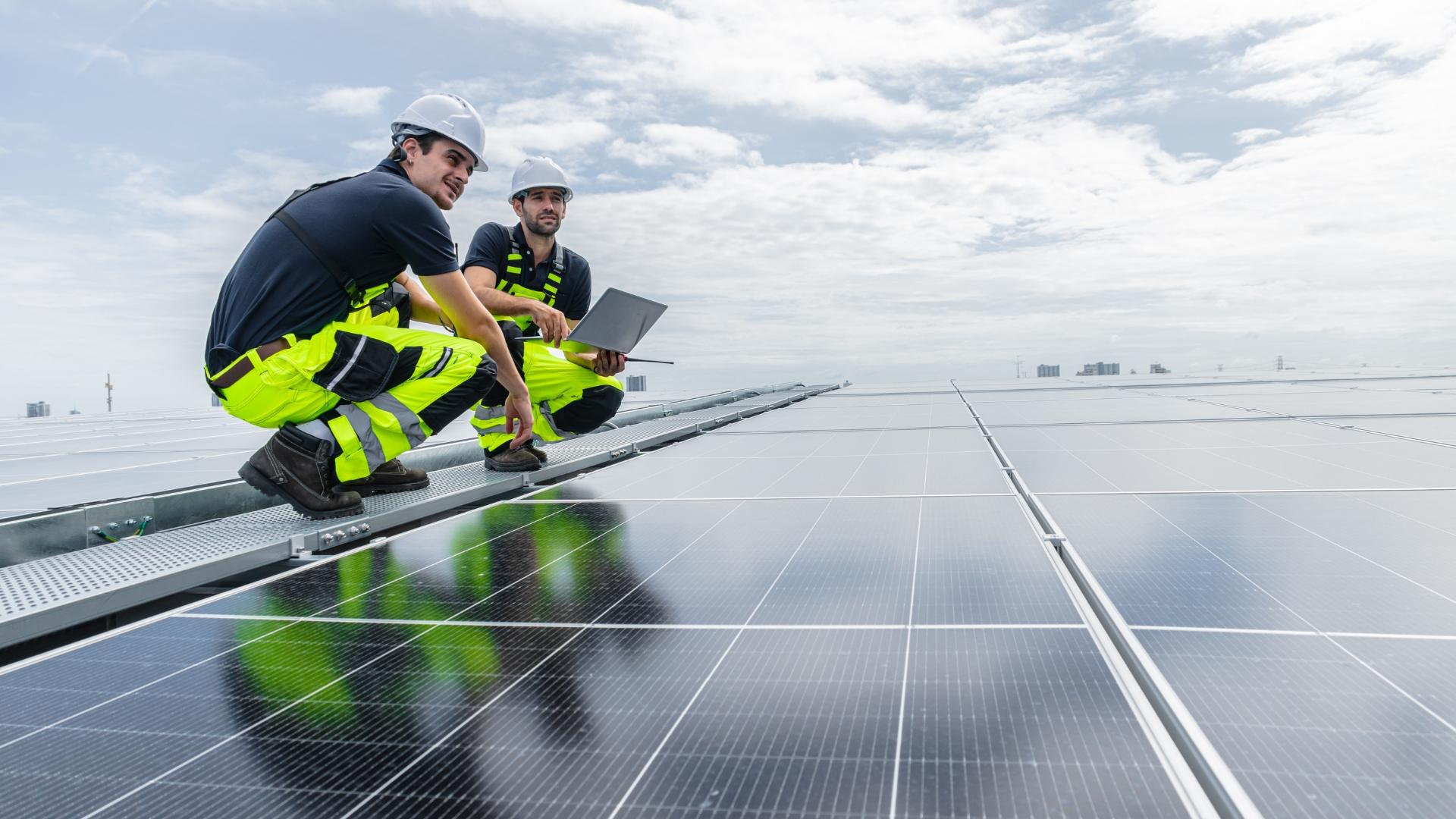 Polski rynek fotowoltaiki wkracza w erę dojrzałości. Otovo: Serwis instalacji fotowoltaicznej przez cały okres użytkowania to podstawa