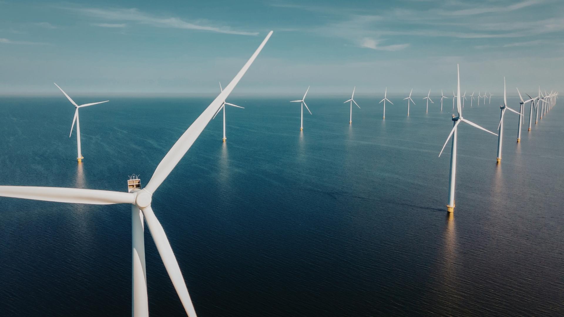 40 GW energii z wiatru – czy Polska wykorzysta historyczną szansę dla gospodarki i transformacji energetycznej?